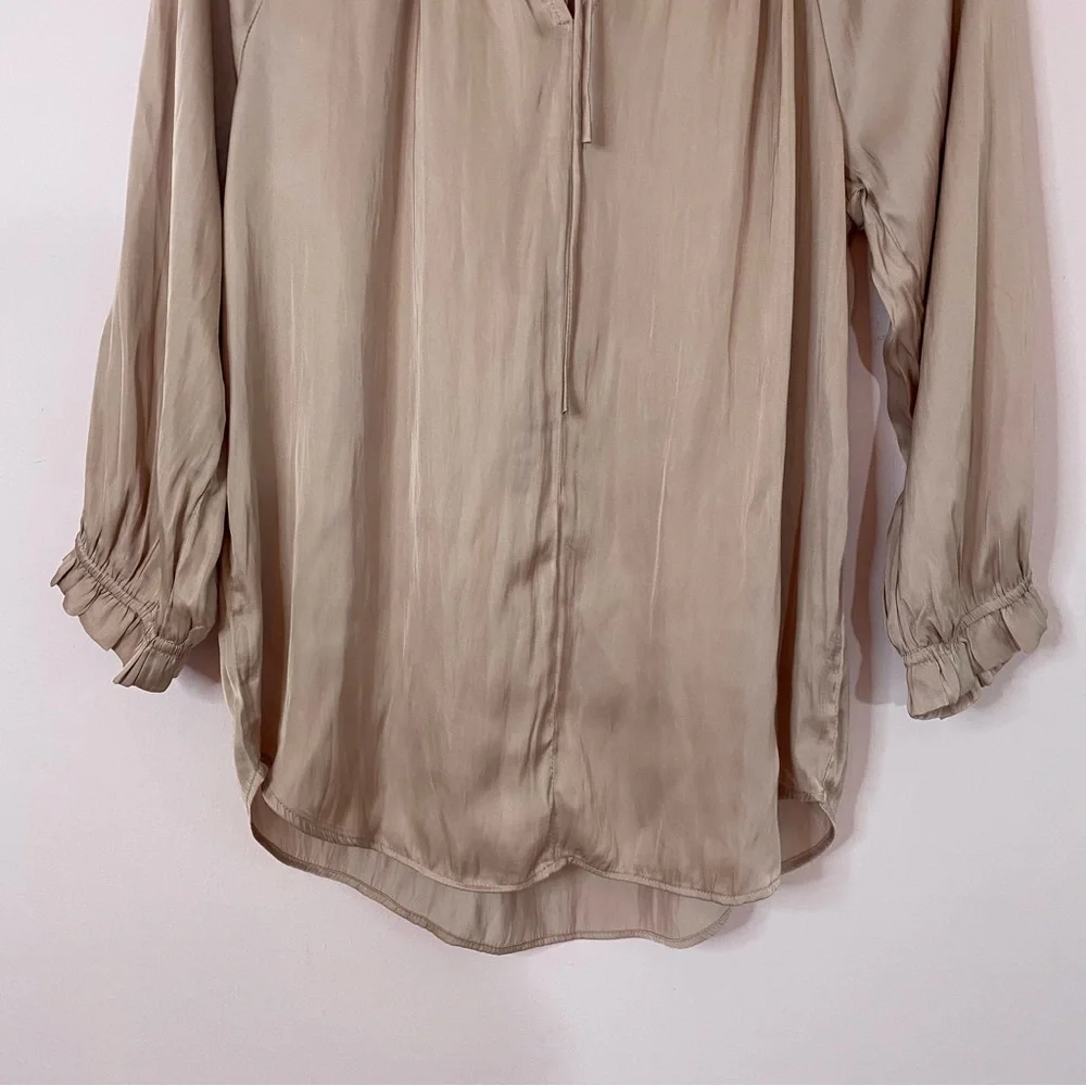 Carmen Marc Valvo Blush Peasant V-neck Blouse size small - Picture 4 of 10